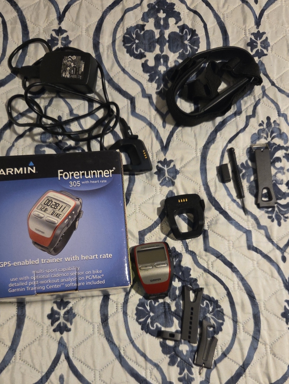 garmin Forerunner 305 GPS Watch in Red and Black